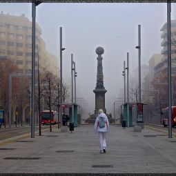 Victor Mamblona, febrero, niebla-en-la-ciudad, Obligado