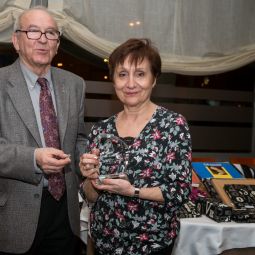 Rosa Marco. Distinción de plata. Cena de Hermandad de la RSFZ. 2014