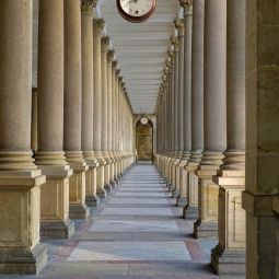 VICENTE_BLASCO-BERGUA_La-una-menos-diecisiete_11-2020-Libre_Accesit