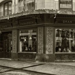 Roberto-Martin-Arranz_CAFE-A-LAS-TRES_01-2021-