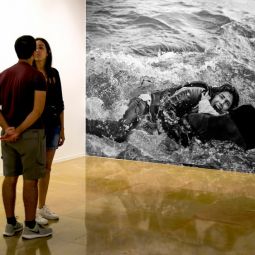 Carlos-Briz-Ponce_Indiferencia_07-2021-Interior de un museo