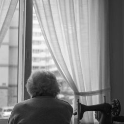 Manu-de-Lario_Esperando_01-2019_Libre