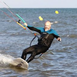 Julian-Martinez-Gutierrez_KITESURFER_05-2022-libre
