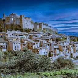Jose-Miguel-Bienzobas-Arellano_Alquezar-de-postal_06-2022-Vista General Pueblos