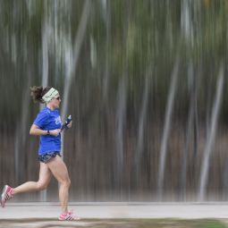 Antonio-Ubeda-Gutierrez_MUJER-RUNNER_11-2022-libre_Accesit