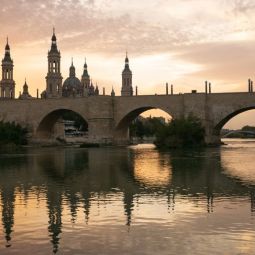 Ignacio-Paracuellos-Sisamon_Atardece-en-zaragoza_11-2022-libre