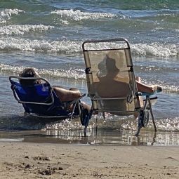 Miriam-Alot-Petsche_Tarde-De-Playa_09-Libre