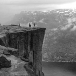 Santiago-Choliz_Preikestolen_09-2026-Montanabn