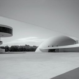 J.-Ignacio_Garcia-Palacin_Niemeyer_01-2020-Libre_Accesit