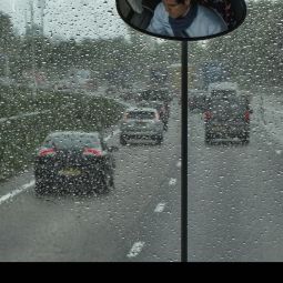 VICENTE_BLASCO-BERGUA_Conduciendo-bajo-la-lluvia_10-2020-Lluvia