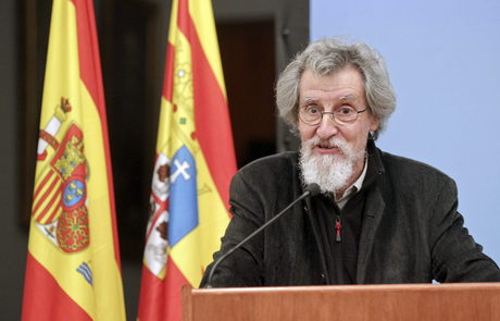 Rafael Navarro durante la entrega del Galardón. Fotografía de Heraldo de Aragón
